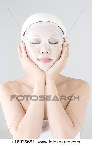 Stock Image - Woman who does skin care. Fotosearch