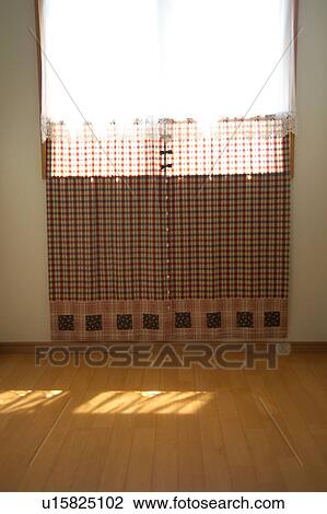 Stock Image - Empty living room. Fotosearch