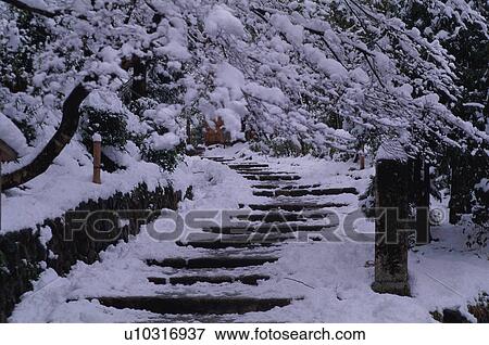 Stock Photo - Adashino Nenbutsu-ji Temple, Kyoto Prefecture, Japan. Fotosearch