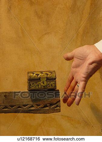 Stock Photograph - Business, metaphore, Arabic. Fotosearch