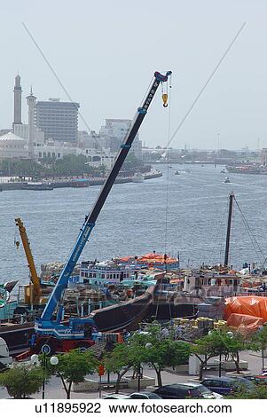 dubai, creek, construction, lift, work View Large Photo Image Stock Image - dubai, creek, construction, lift, work. Fotosearch