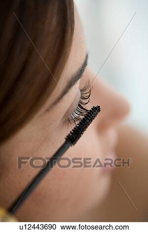 Stock Image - business, woman, arab, world, trade, hotel. Fotosearch