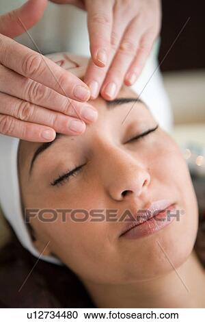 Stock Image - business, woman, arab, world, trade, hotel. Fotosearch