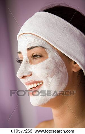 Stock Image - business, woman, arab, world, trade, hotel. Fotosearch