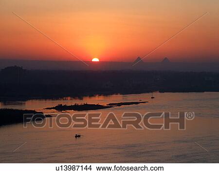 Picture - Egypt, Pyramids, Nile, Boats. Fotosearch