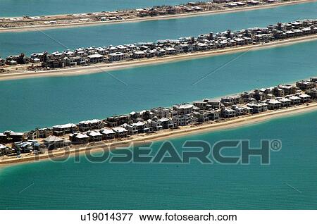 Stock Photo - dubai, aerial, dubai, marina, jumeirah, palm, house. Fotosearch