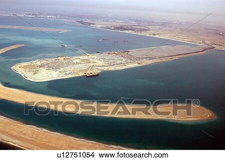 Picture - dubai, aerial, dubai, palm, jebel, construction. Fotosearch