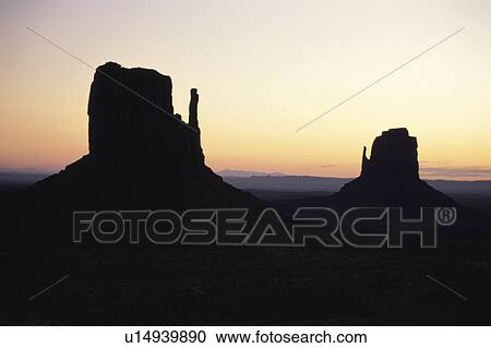 A Morning Glow In Monument Valley View Large Photo Image Stock Image - A Morning Glow In Monument Valley. Fotosearch