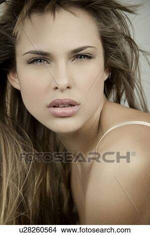 Picture - Portrait of a woman. Fotosearch