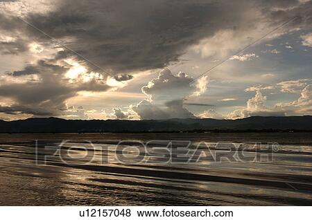 Stock Photo - Landscape; Myanmar - Inle Lake. Fotosearch