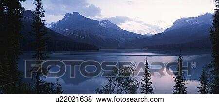 Stock Photo - Canadian Rockies. Fotosearch