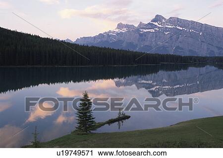 Lake Minnewanka View Large Photo Image Stock Image - Lake Minnewanka. Fotosearch