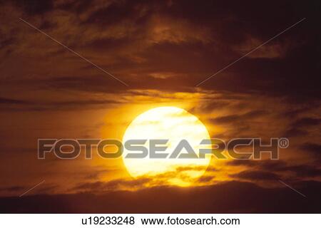 Stock Photo - Setting Sun. Fotosearch