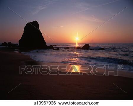 Sun Setting Over Ocean View Large Photo Image Stock Photograph - Sun Setting Over Ocean. Fotosearch