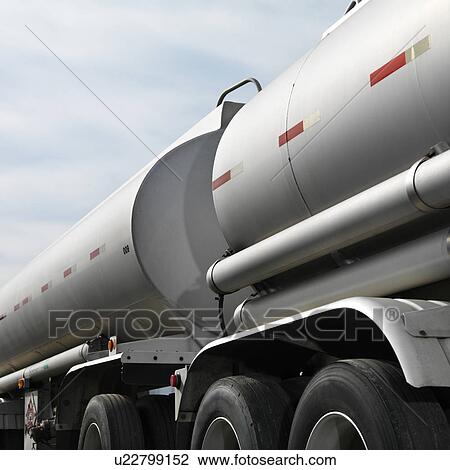 Stock Image - 061006FuelTanker 0109. Fotosearch