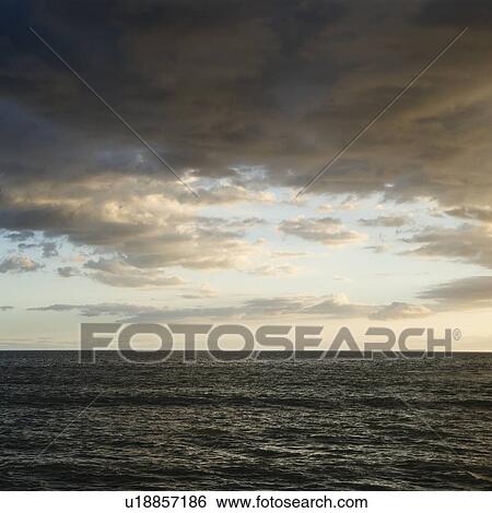 Pacific ocean and cloudy sky View Large Photo Image Stock Photograph - Pacific ocean and cloudy sky . Fotosearch
