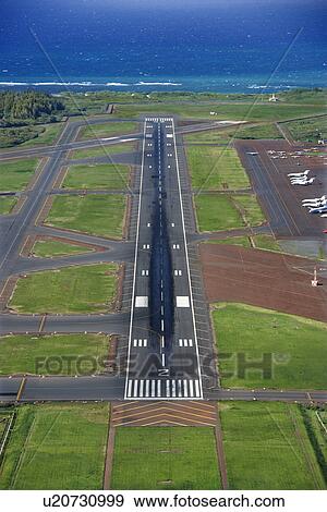 Aerial view of Maui, Hawaii airport with Pacific ocean View Large Photo Image Stock Photo - Aerial view of Maui, Hawaii airport with Pacific ocean. Fotosearch