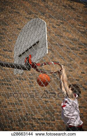 Picture - Slam Dunk. Fotosearch