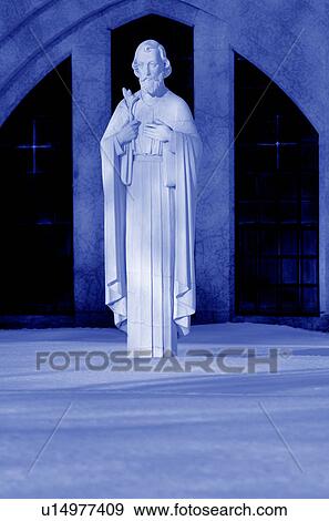 Stock Photo - Statue. Fotosearch
