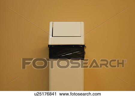 Stock Image - Waste bin. Fotosearch