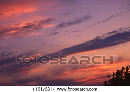 A beautiful sky View Large Photo Image Stock Photo - A beautiful sky. Fotosearch