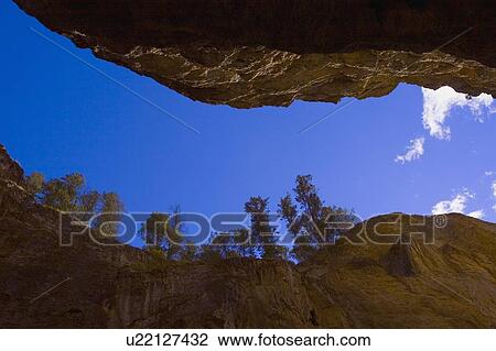 Stock Image - A crevice. Fotosearch