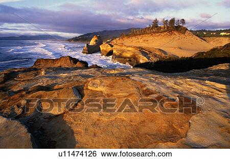 Stock Photograph - Cape Kiwanda on the Oregon Coast.. Fotosearch