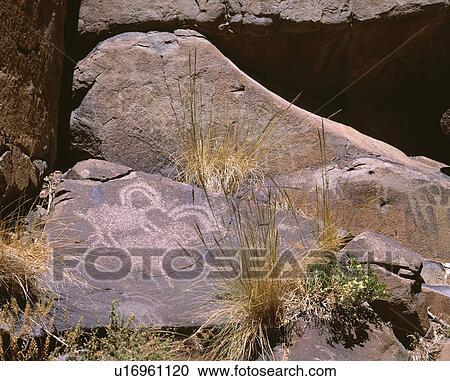 Ancient petroglyph rock art portraying bighorn sheep, Mojave Desert View Large Photo Image Stock Image - Ancient petroglyph rock art portraying bighorn sheep, Mojave Desert. Fotosearch