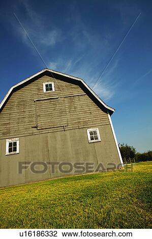 Stock Image - A barn. Fotosearch