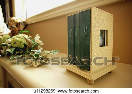 Stock Photo - Pictures. Fotosearch