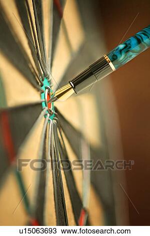 Fountain pen in bulls eye View Large Photo Image Stock Image - Fountain pen in bulls eye. Fotosearch