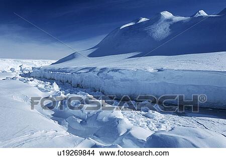 Picture - Antarctica Weddell Sea Riiser Larsen Ice Shelf. Fotosearch