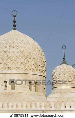 UAE Dubai architectural detail of the domes of the Jumeirah Mosque View Large Photo Image Stock Image - UAE Dubai architectural detail of the domes of the Jumeirah Mosque. Fotosearch