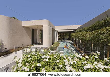Picture - House exterior. Fotosearch