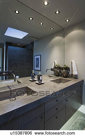 Stock Photograph - Modern bathroom. Fotosearch