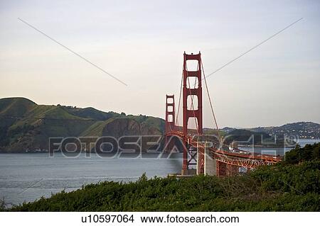 Picture - Curve of the Golden Gate Bridge, view to Marin County. Fotosearch