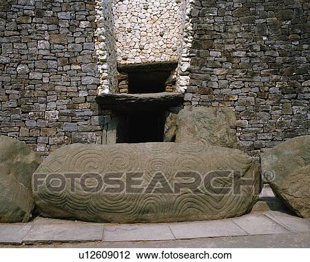 Large rock with spiral design in Newgrange, Ireland View Large Photo Image Stock Image - Large rock with spiral design in Newgrange, Ireland. Fotosearch