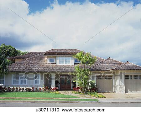 Front exterior of contemporary coastal Home View Large Photo Image Stock Image - Front exterior of contemporary coastal Home. Fotosearch