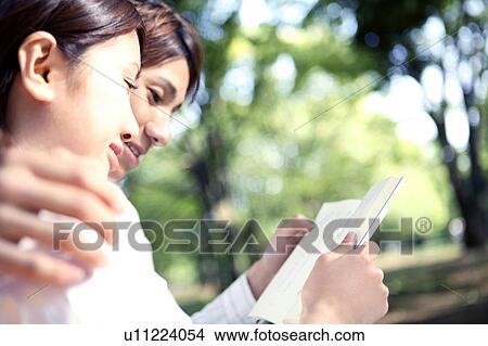 Picture - Couple. Fotosearch