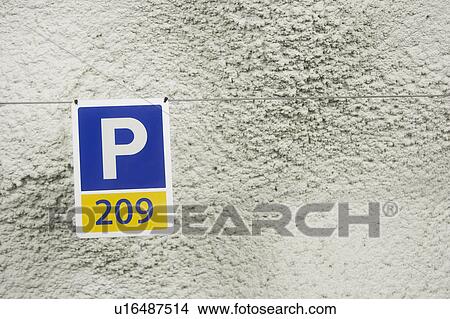 Picture - Board, Close-Up. Fotosearch
