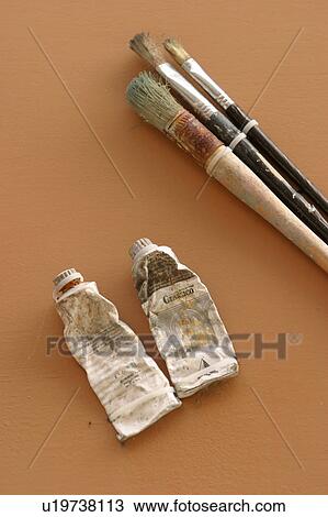 Stock Image - Close-Up, Artwork, Brushes, Brush, Bristles, Arrangement. Fotosearch
