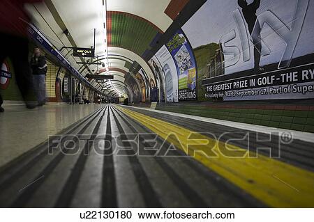 platform, commuters, station View Large Photo Image Stock Image - platform, commuters, station. Fotosearch