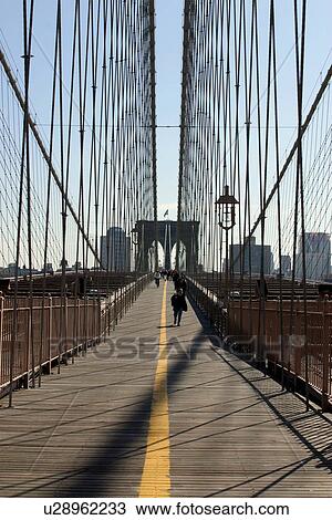Stock Image - Brooklyn Bridge. Fotosearch