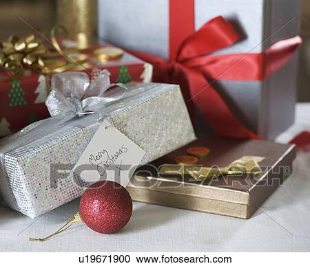 Stock Image - A pile of Christmas presents. Fotosearch