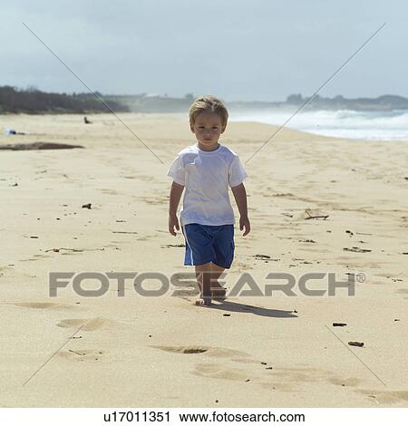 Stock Image - Family Vacation - Hawaiian Islands of Molokai and Kauai. Fotosearch