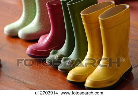 Picture - Lake lifestyle. Fotosearch