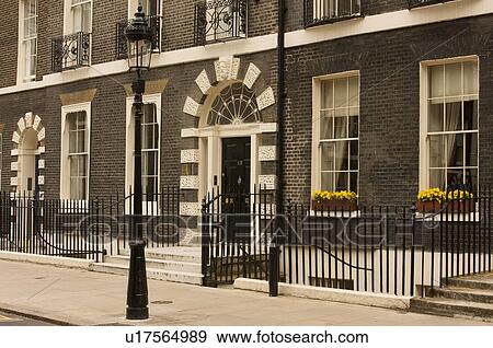 Bedford Square, Bloomsbury, London View Large Photo Image Stock Photo - Bedford Square, Bloomsbury, London. Fotosearch