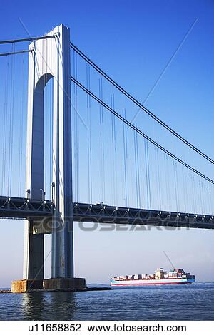 Verrazano Narrows Bridge under blue sky, New York City View Large Photo Image Stock Image - Verrazano Narrows Bridge under blue sky, New York City. Fotosearch