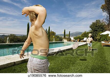pool frisbee
