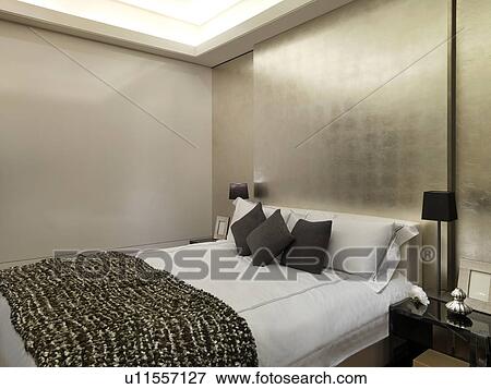 Beeld - hippe, slaapkamer, met, gouden muur u11557127 - Zoek Stock ... Beeld - hippe, slaapkamer, met, gouden muur u11557127 - Zoek Stock ...